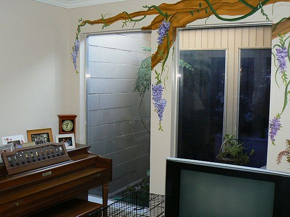 3rd image of 8 River Creek Way