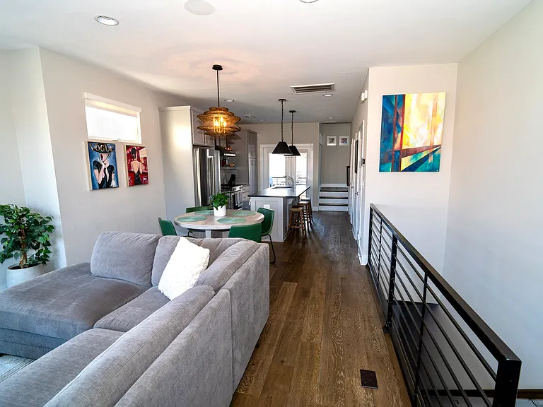 406 Southend Crossing Ln — Photo 4