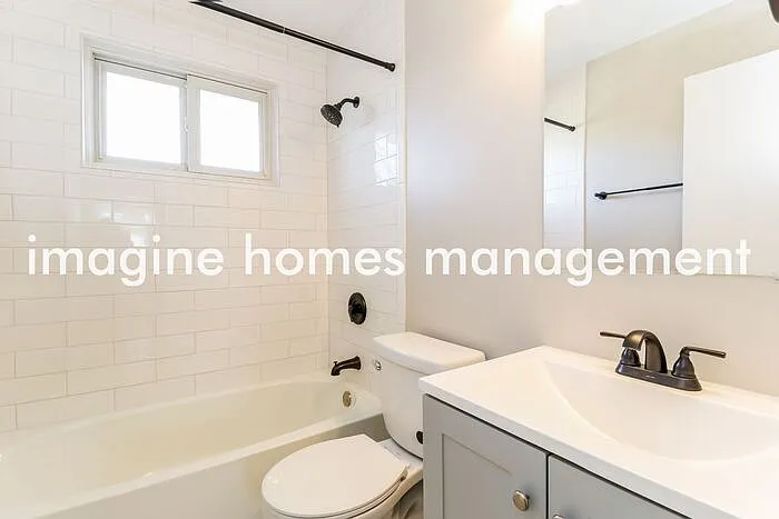 1557 Citadel Pl — Photo 12
