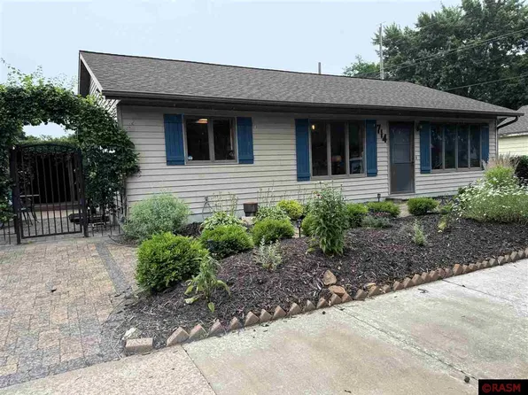 714 11th St S, New Ulm, MN 56073