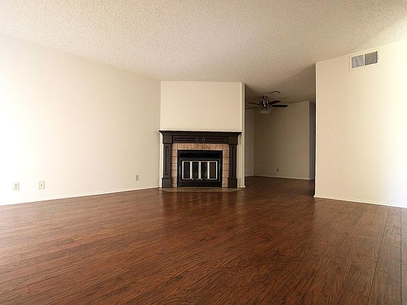 3rd image of 432 W Avenue J5 Unit 14
