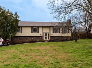 1213 Galewood Rd, Knoxville, TN 37919
