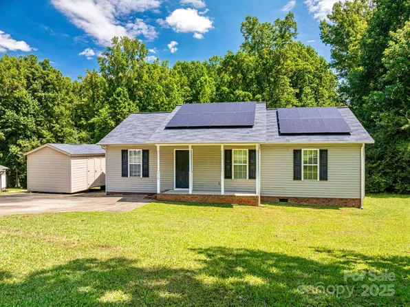 210 Linville Ct, Bessemer City, NC 28016