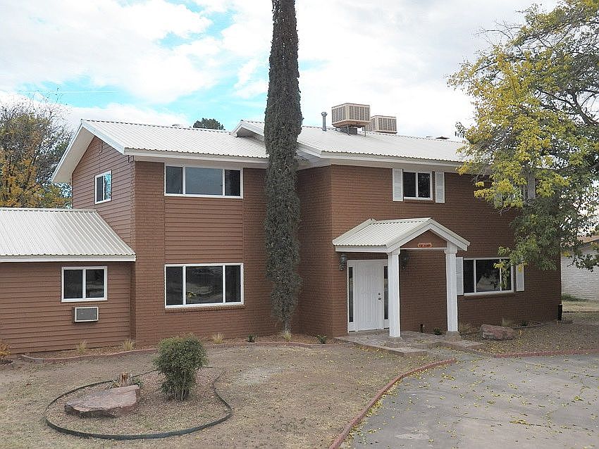 1st image of 240 Astor Dr