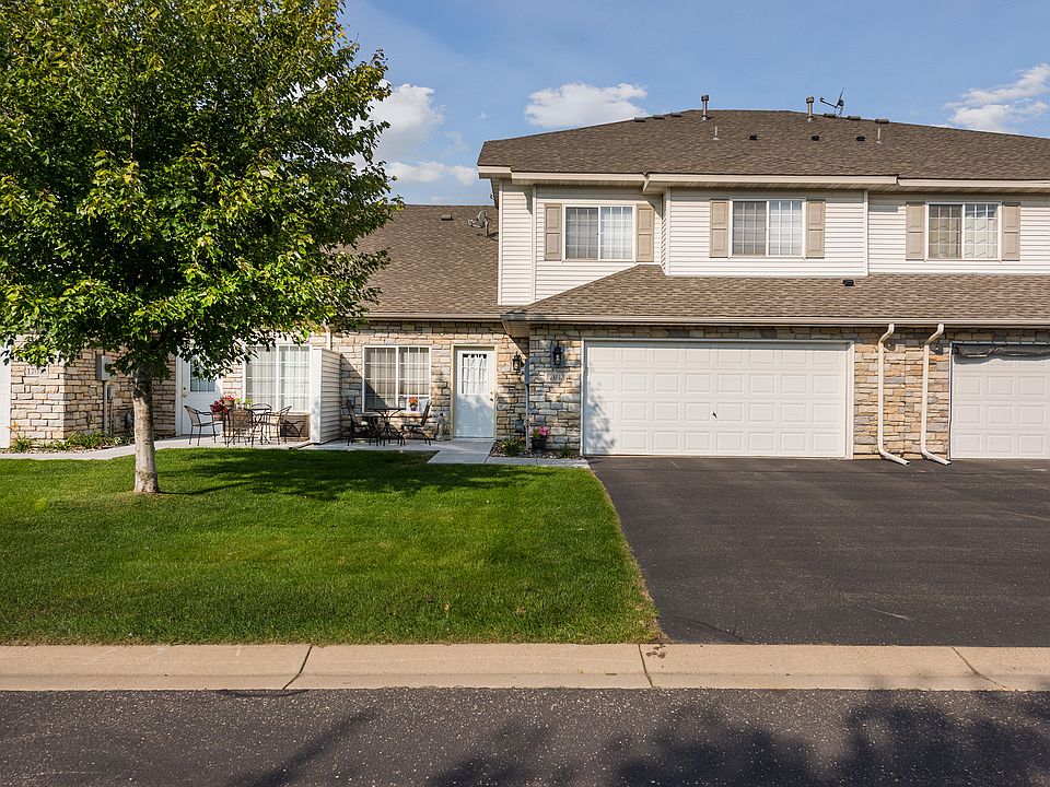 1st image of 17043 Eagleview Ln