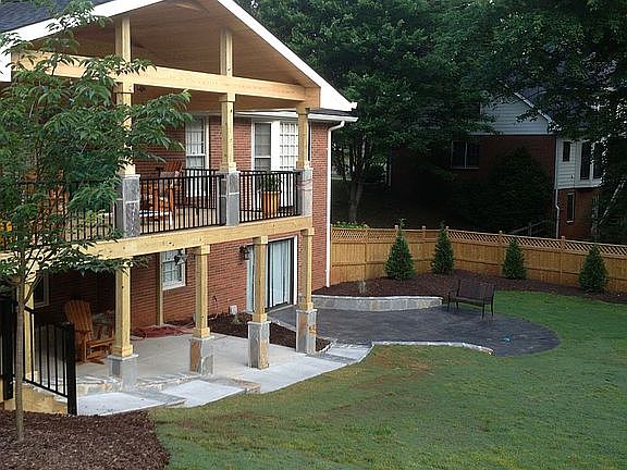 2nd image of 400 Saddle Creek Cir