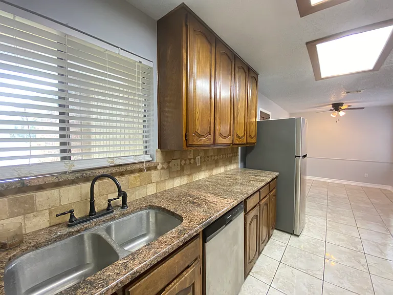 4131 Crossgate Ct — Photo 11