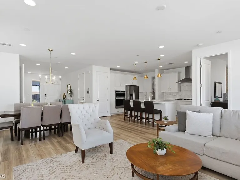 8756 Principato St — Photo 4