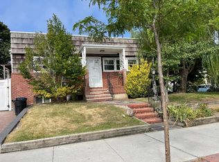 265 Edwards Blvd, Long Beach, NY 11561