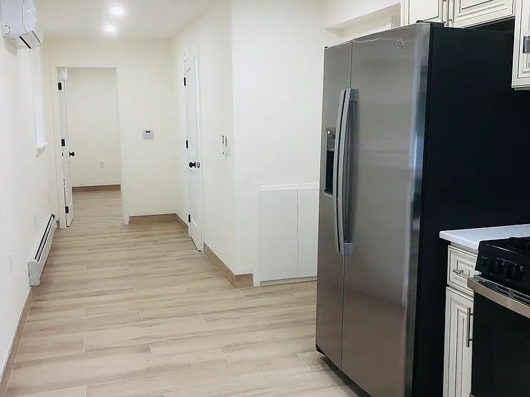 75 Alexander St #2 — Photo 2