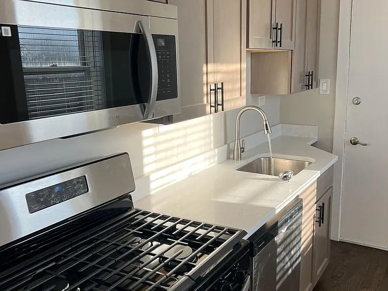 4235 W 26th St #10 — Photo 3