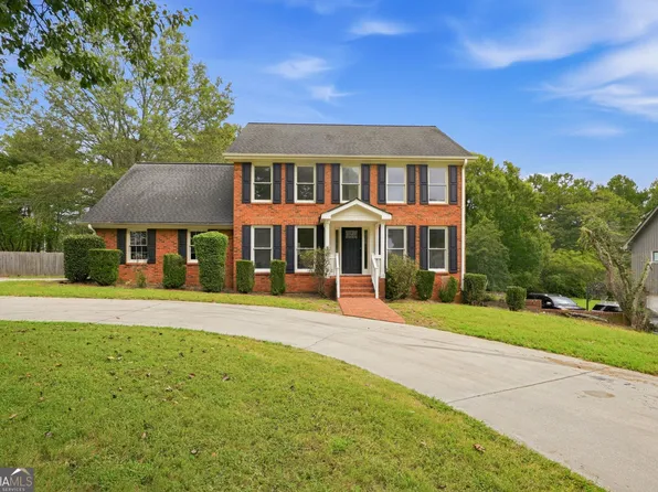 1502 Shoal Creek Dr SW, Conyers, GA 30094