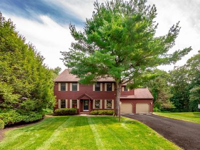 107 Old Coach Rd, Clifton Park, NY, 12065
