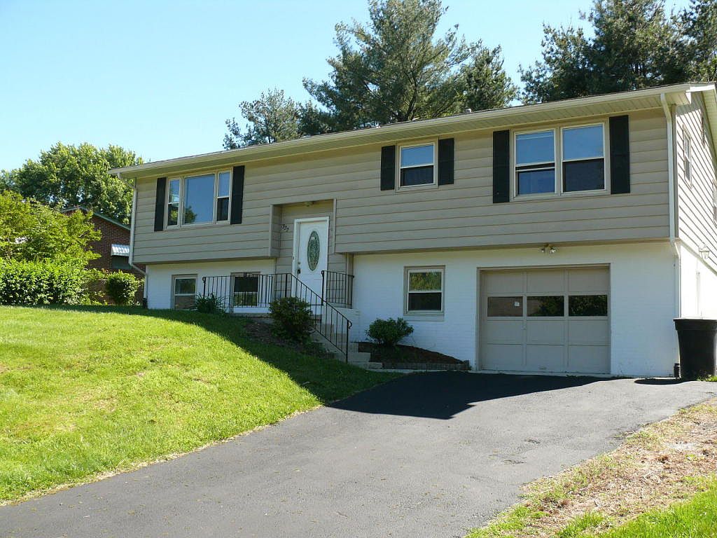 322 Ingal Blvd, Salem, VA 24153 Zillow