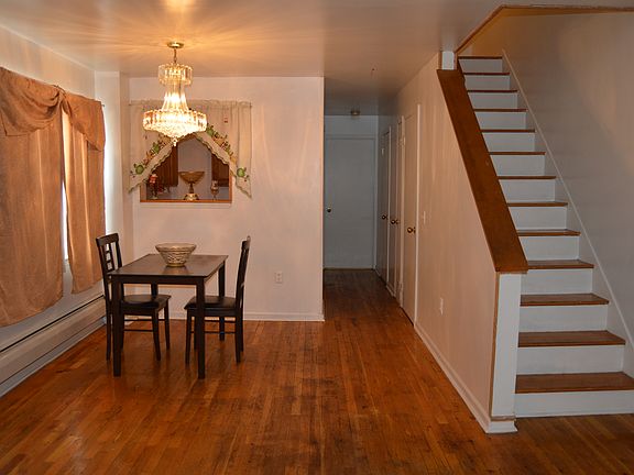 2nd image of 11724 142nd St