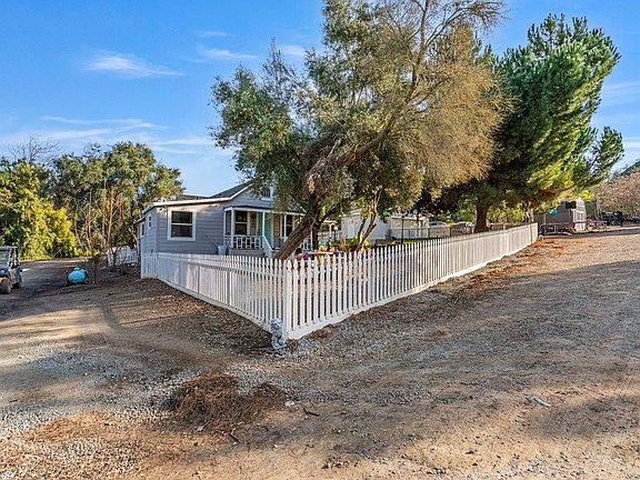 4th image of 7250 Southside Rd