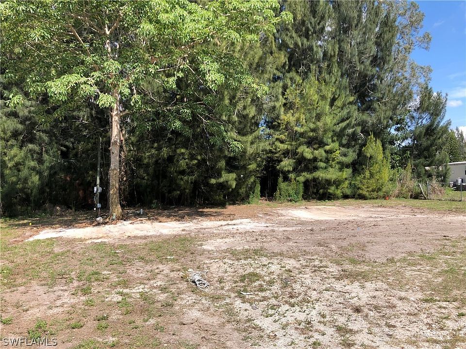 1st image of 8105 Penny Dr