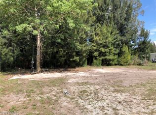 8105 Penny Dr, North Fort Myers, FL 33917
