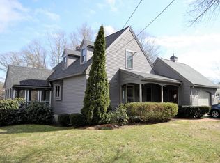 41 Pond Cir, Mashpee, MA 02649