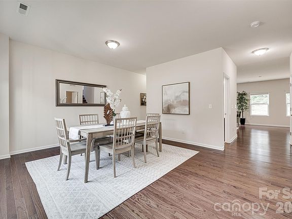 3rd image of 1722 Still River Way
