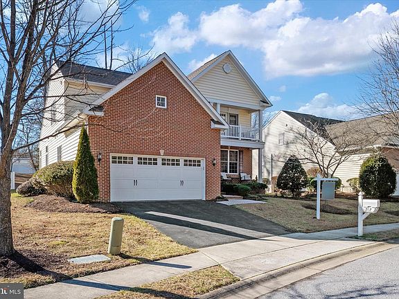 3rd image of 707 Lynn Gate Rd #12