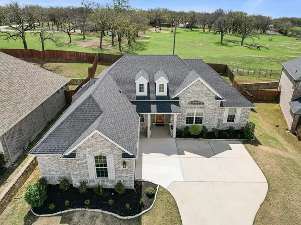 157 Fairweather Dr, Burleson, TX 76028