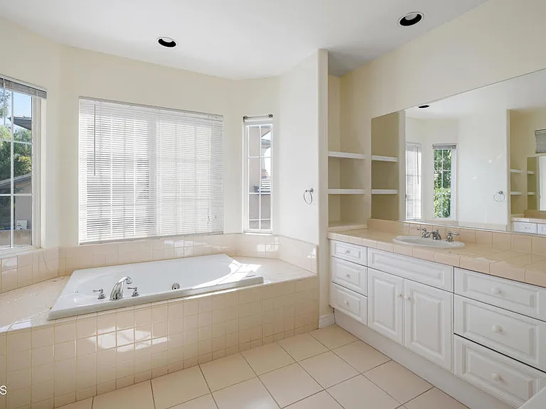 721 Owen Ct — Photo 19