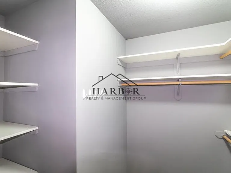 5385 Florence Dr NW — Photo 8