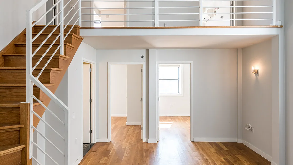 Building Photo - 100 Dupont St #2E