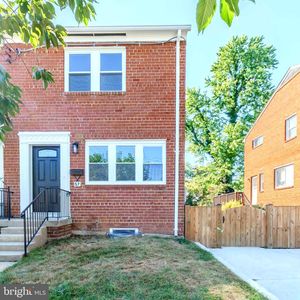 57 Garden Dr, Alexandria, VA, 22304