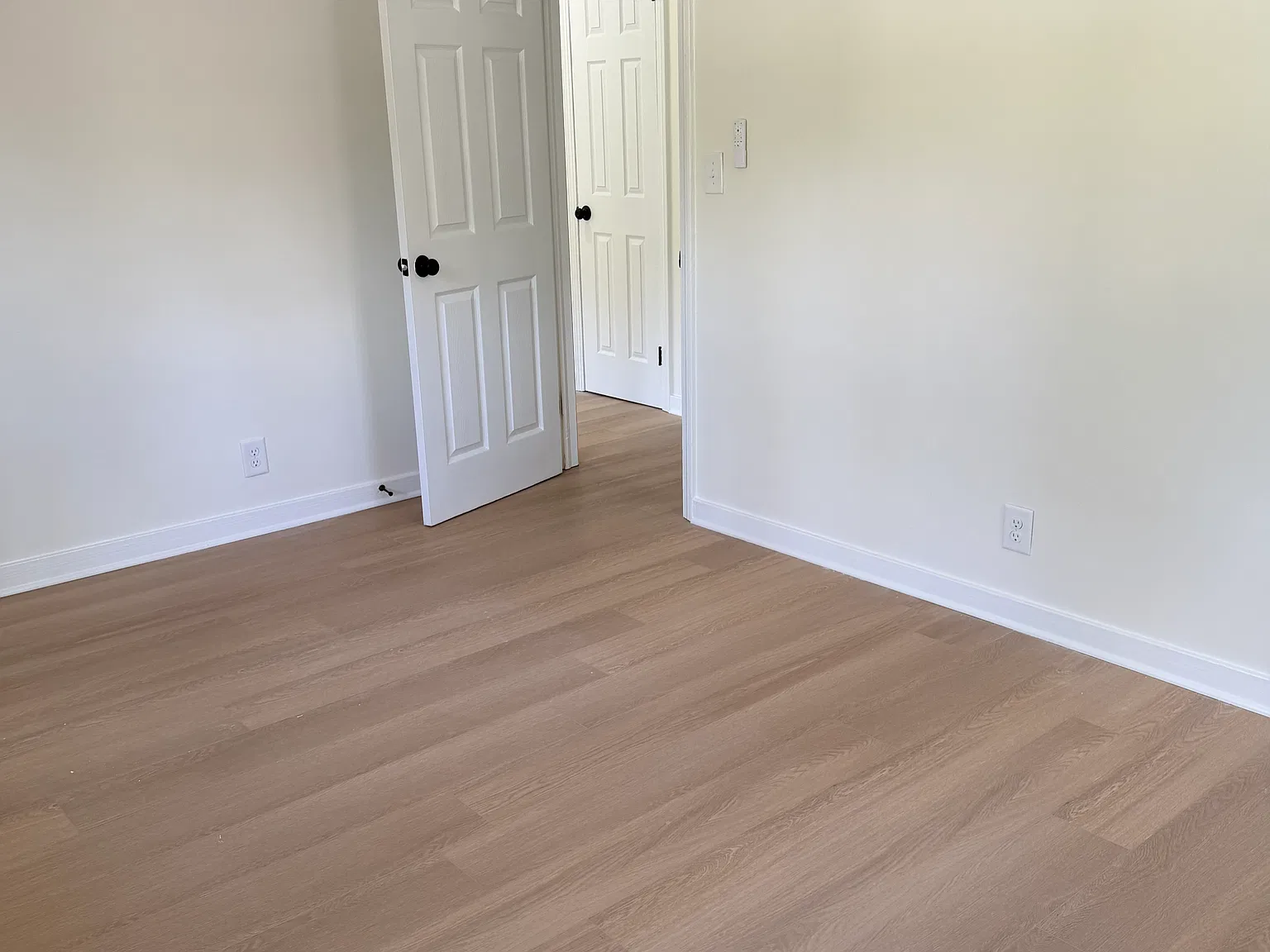 3 bed, 1253 sqft, $2,150 — Photo 2