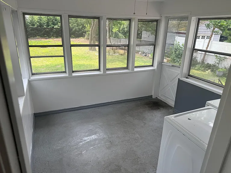 375 S 3rd St — Photo 24