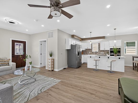 4th image of 237 Hendricks Pl
