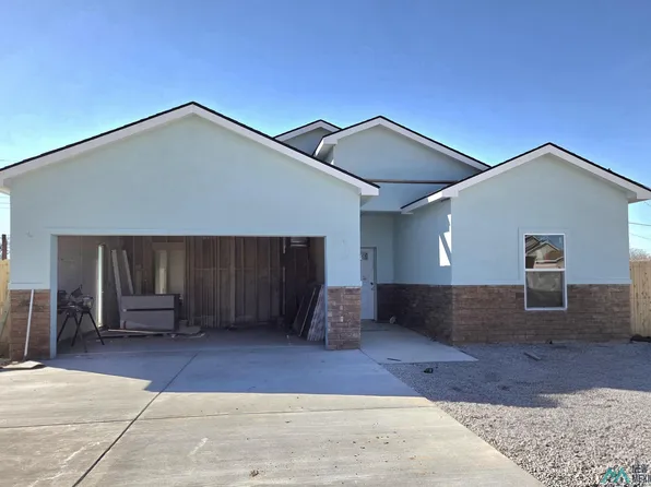 2706 S Onyx Dr, Roswell, NM 88203