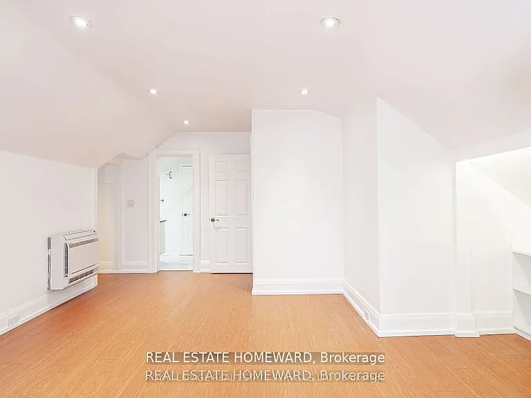 56 Oakwood Ave — Photo 29