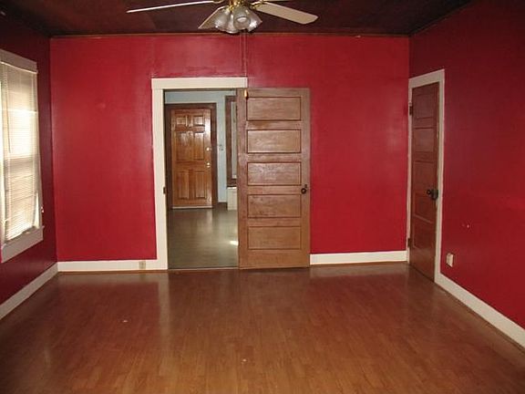 4th image of 112 Glen And Becky Ln