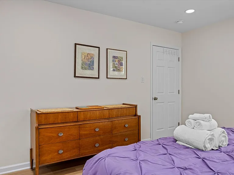 7024 Calvert Ave #B — Photo 17