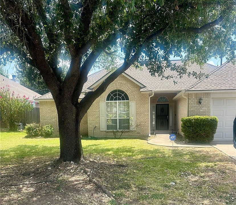 1st image of 5203 Warwicke Dr
