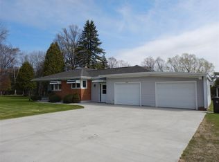 7402 County 426 M.5 Rd, Gladstone, MI 49837