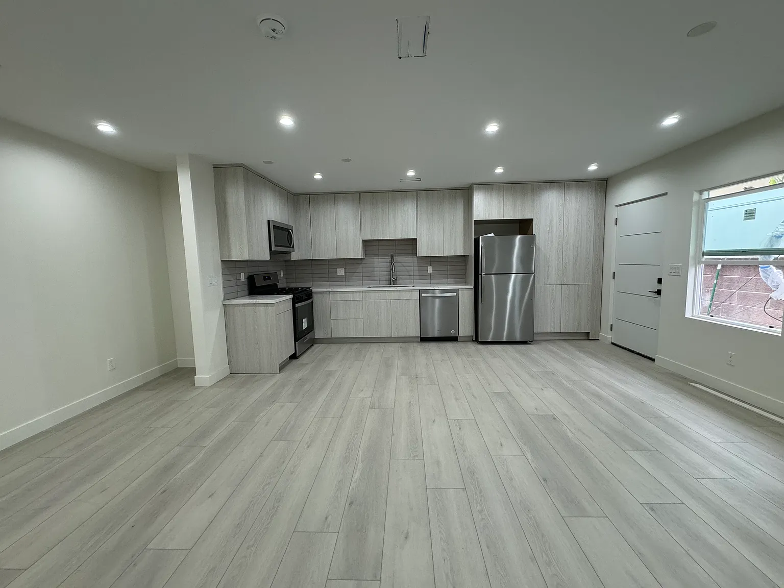 1 bed, 637 sqft, $2,800 — Photo 2