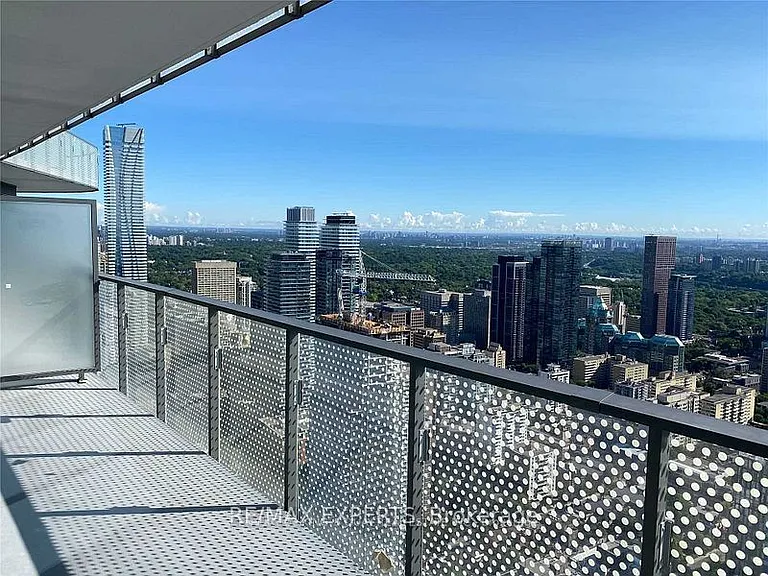 11 Wellesley St W #4701 — Photo 8