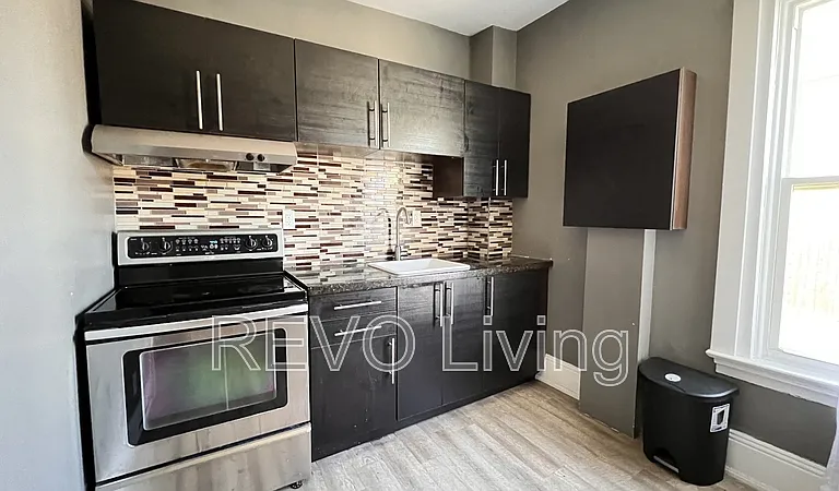 29 Haynes Ave #AVE3 — Photo 3