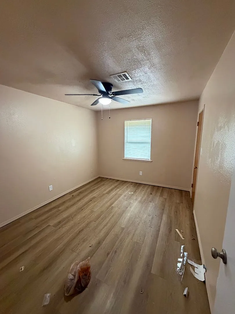 2128 meandering way — Photo 4