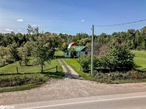 3828 George Johnston Rd, Springwater, ON L9X 1T9
