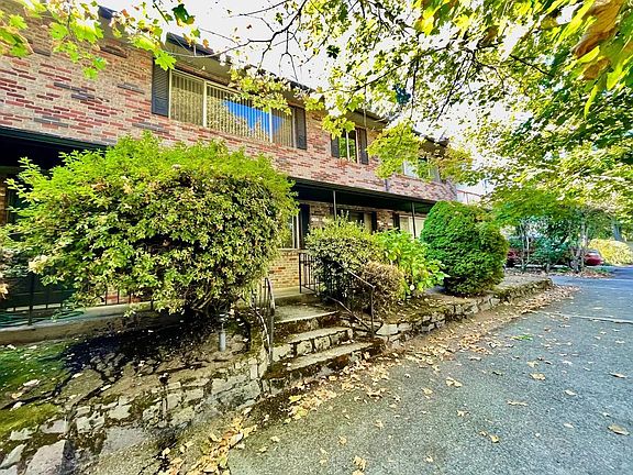 2nd image of 1303-1311 NE 24th Ave #1307