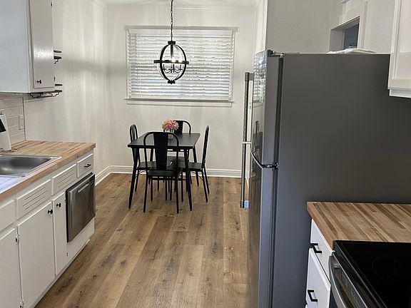 2nd image of 220 Forest Ave NE APT C