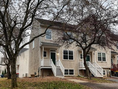 6 W Richards Ln, Newark, DE, 19711
