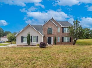 670 Burtons Cv, Hampton, GA 30228