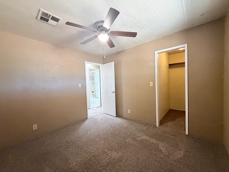 6708 Odessa Way — Photo 11