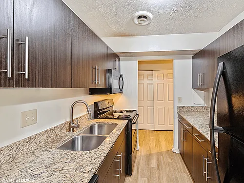 Carriage Hill Apartments Photo 1